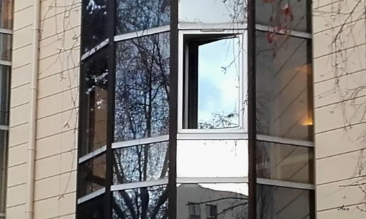 bow window in courbevoie